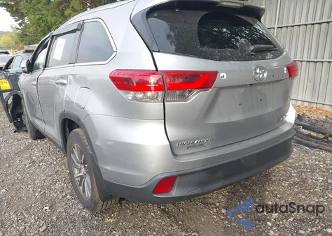 2019 Toyota Highlander Xle from USA, damaged, VIN 5TDJZRFHXKS937210